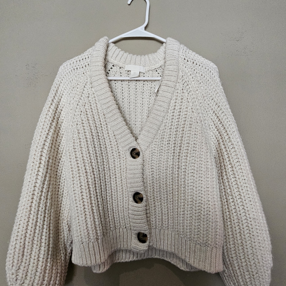 H&M Cream Chunky Knit V-Neck Cardigan with Tortoise Buttons